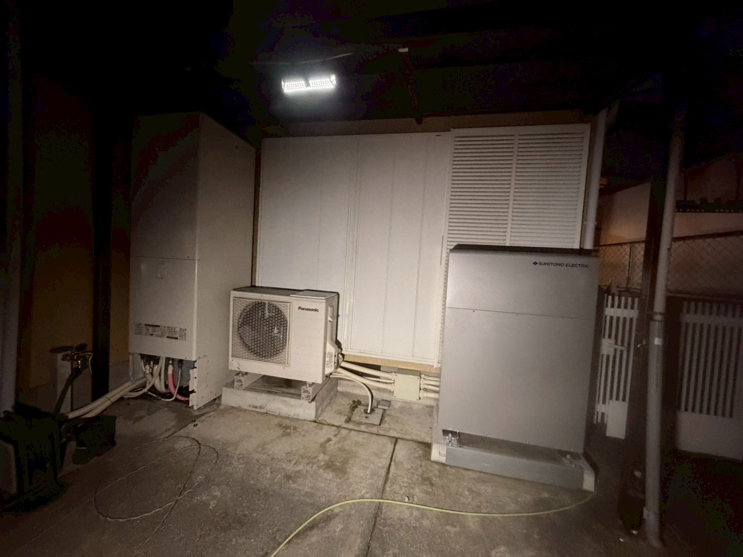 蓄電池設置